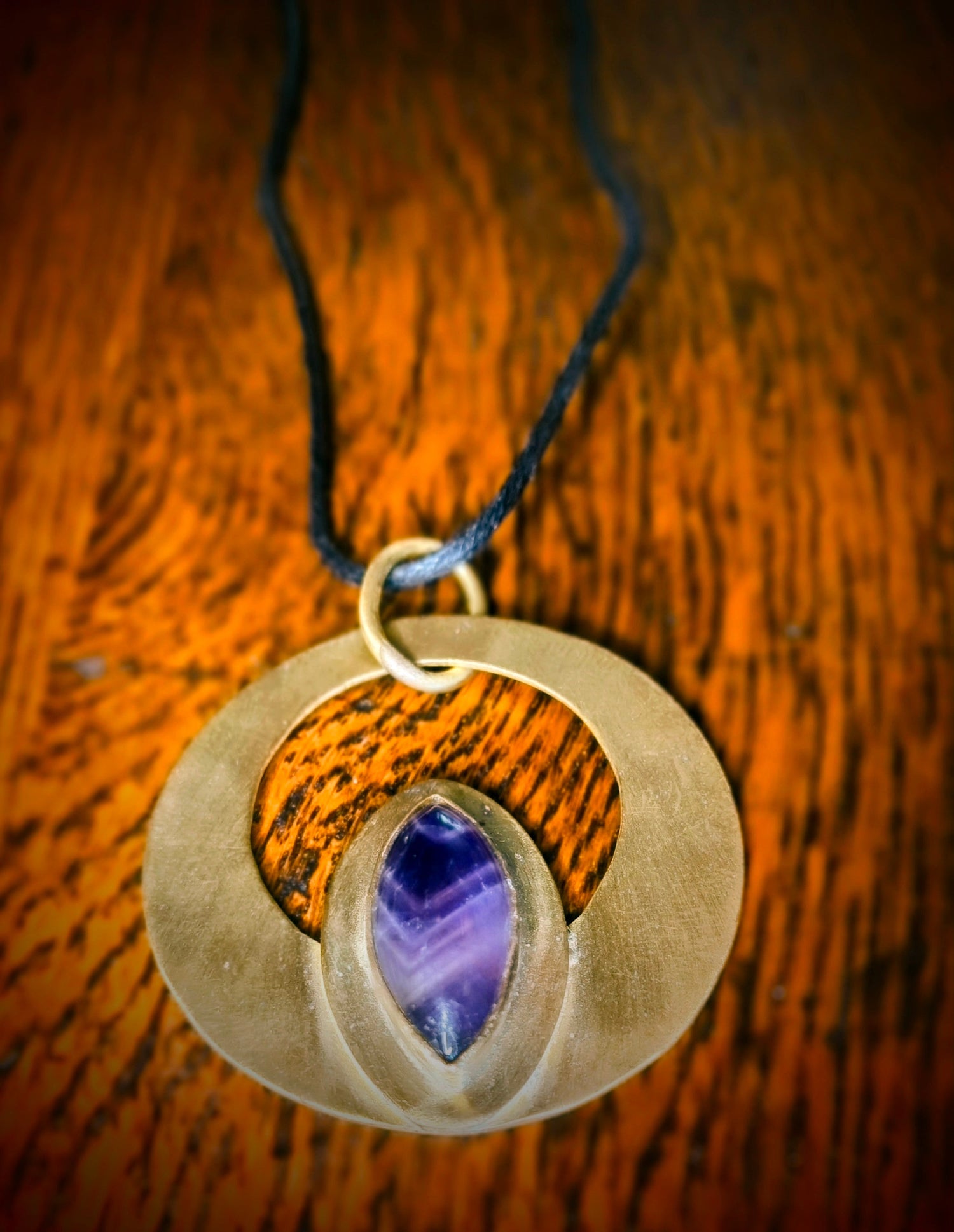 🪬 Amulet & Jewelry